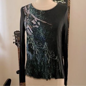 Simply Vera Stretchy Black Top with Metallic Beads and Tie-Dye Design. Size PM.